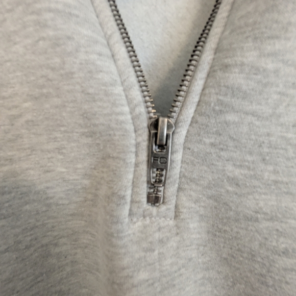 French Connection Light Gray Quarter-Zip Pullover – Men’s Large - Picture 7 of 9